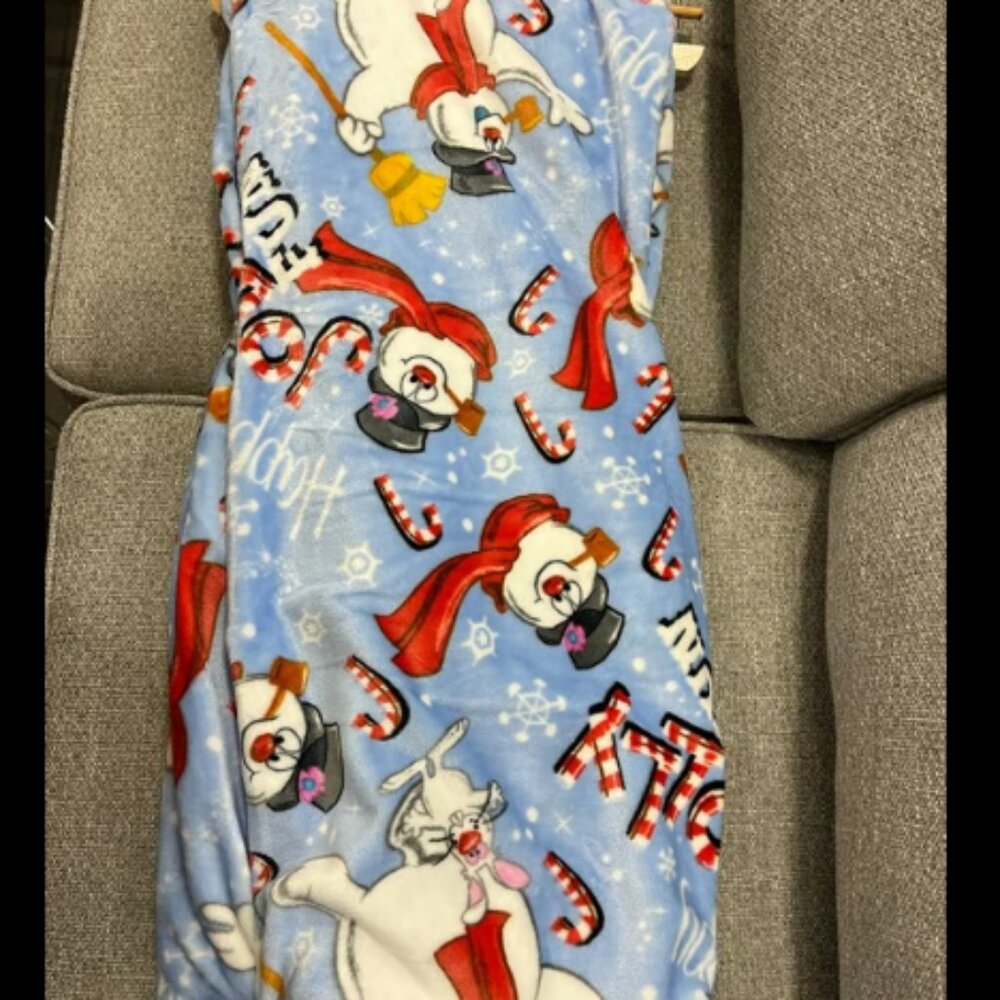 brand new frosty the snowman Christmas blanket